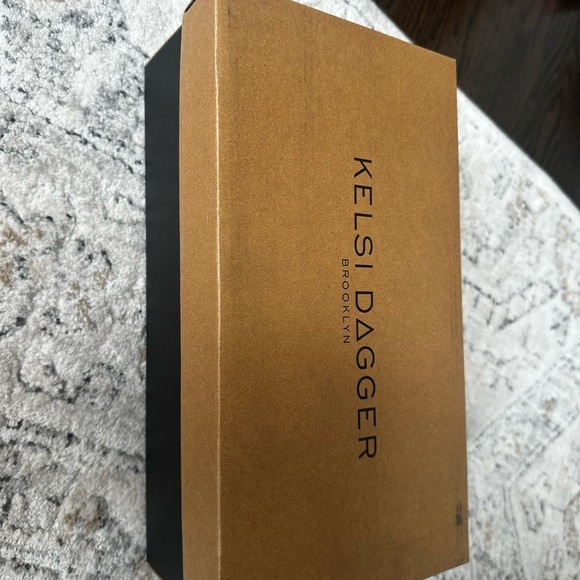 NWT Kelsi Dagger Brooklyn Black and Tan Woven Theo Toe Ring Sandal 7.5 & 8.5 - Picture 10 of 10